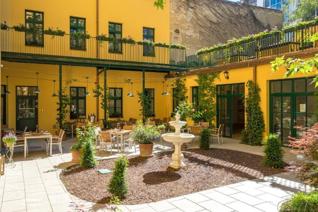 Augarten Apartments Wina Bagian luar foto