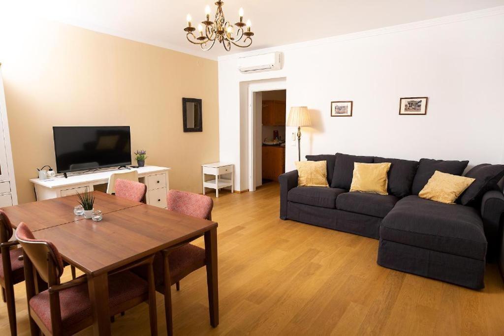 Augarten Apartments Wina Bagian luar foto